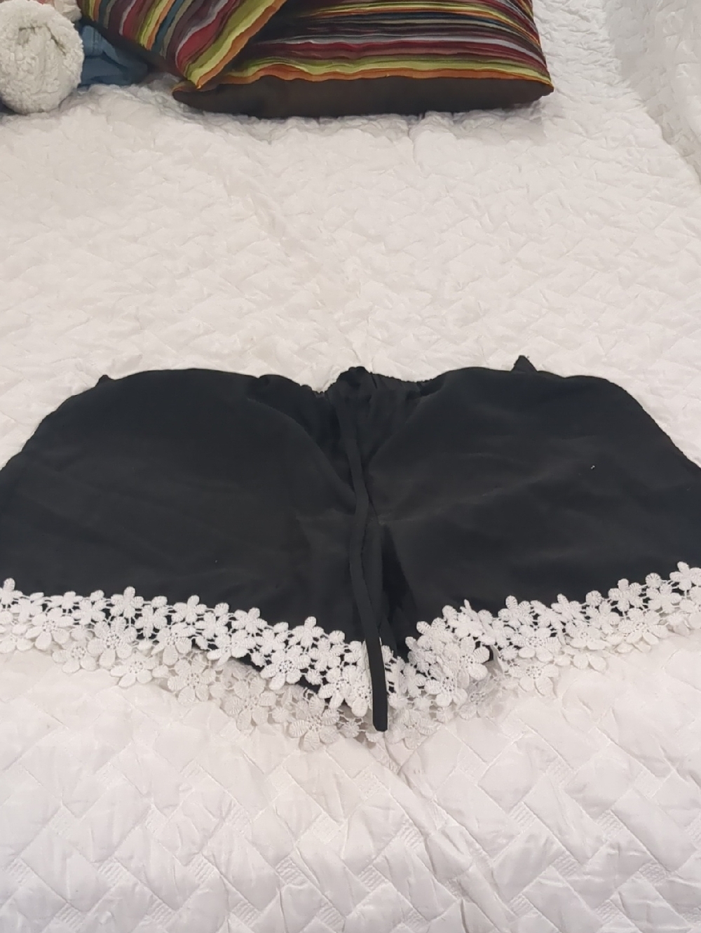 SHEIN Black High Waist Shorts with White Floral Crochet Hem Sz 1xl